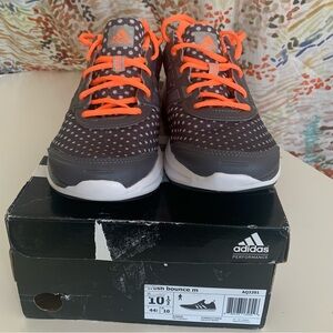 Adidas duramo 6 running shoes in size 10 1/2